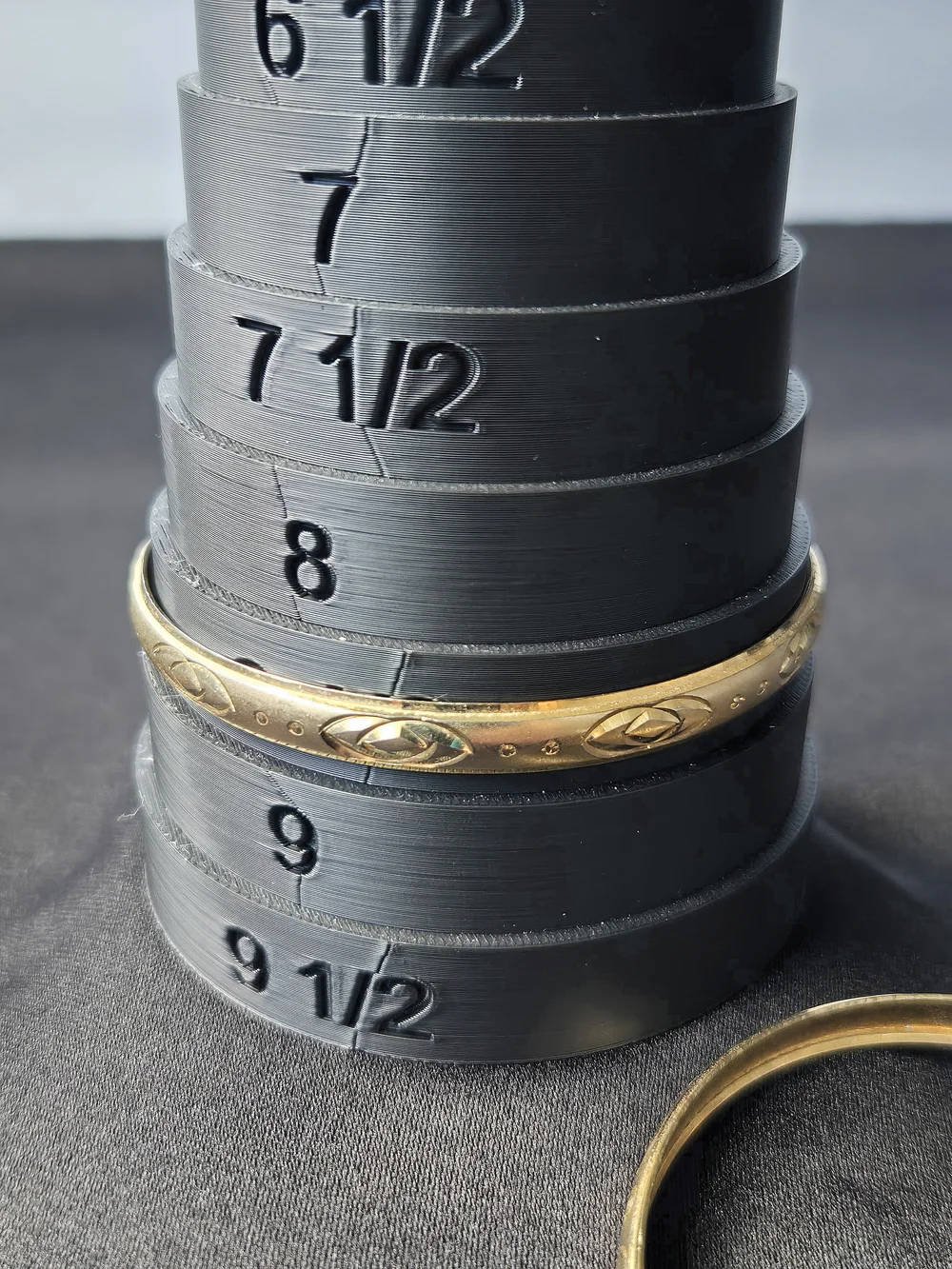 VTG 70s Etched Bangle Bracelets Geometric Floral Brass Plated, Set of 2
